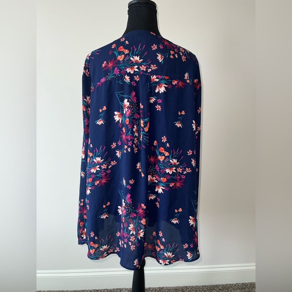 Torrid Navy Floral Tunic Blouse - Picture 5 of 5